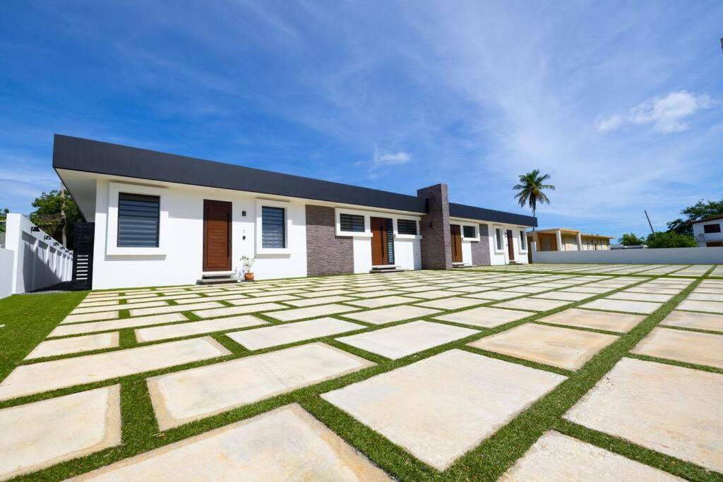 Ramey Cir D, Near Airport, Beaches W/King Bed. Агуадила Екстериор снимка