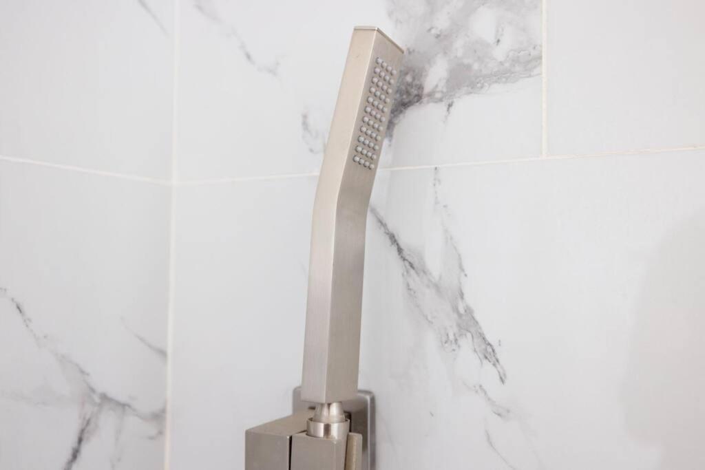 Ramey Cir D, Near Airport, Beaches W/King Bed. Агуадила Екстериор снимка